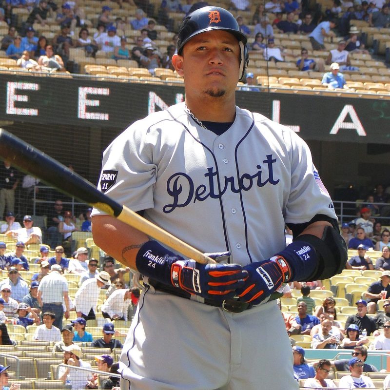 1200px-Miguel_Cabrera_(2011)