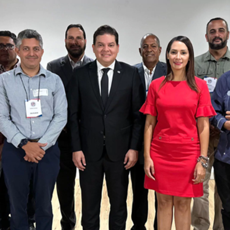 Adriano Abreu Sued es reelecto en la presidencia de la FDA