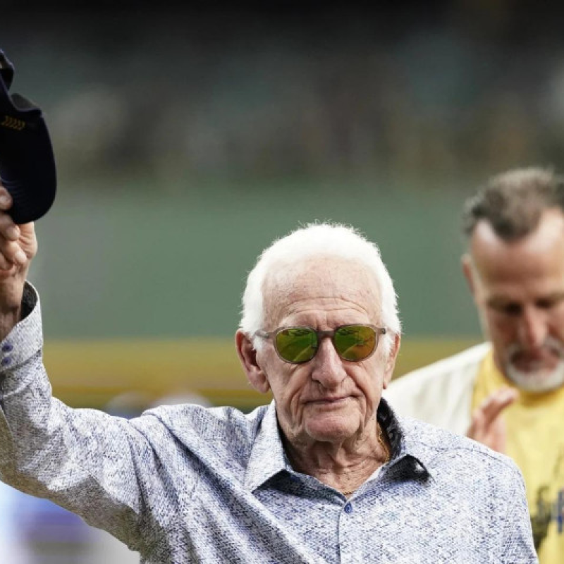 Bob Uecker,
