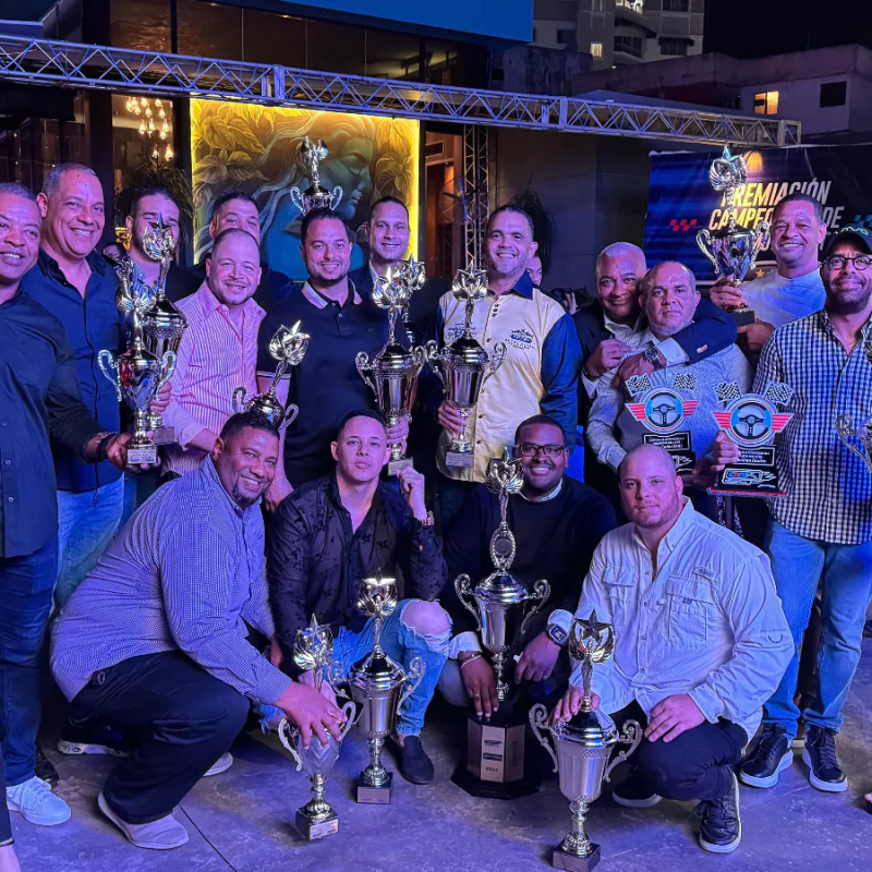 Club de corredores premia sus campeones de la temporada 2024