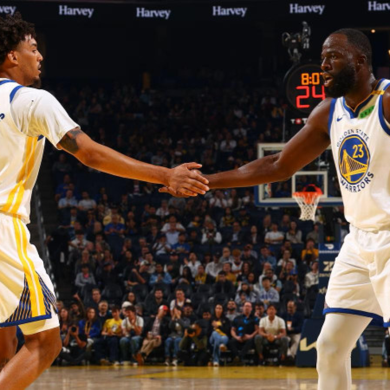 Draymond Green felicita a su compañero Yaxel Lendeborg
