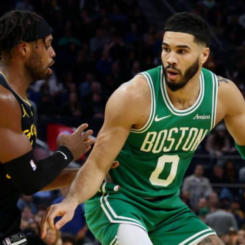 El alero de los Celtics de Boston, Jayson Tatum
