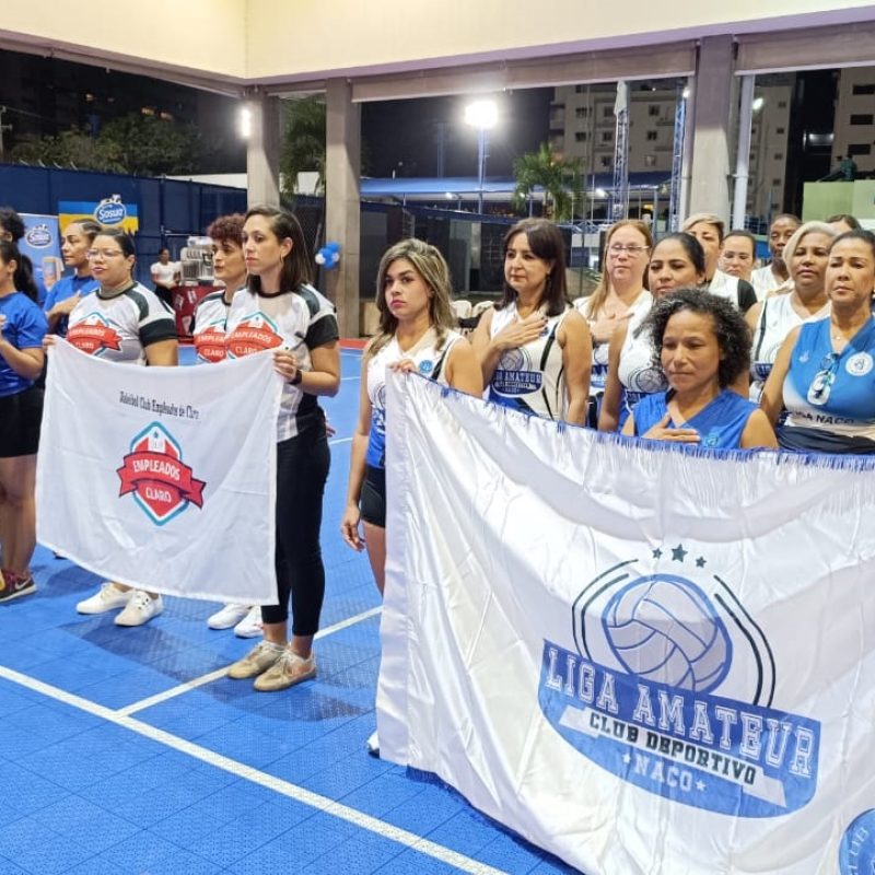 Equipos desfilan NACO 1