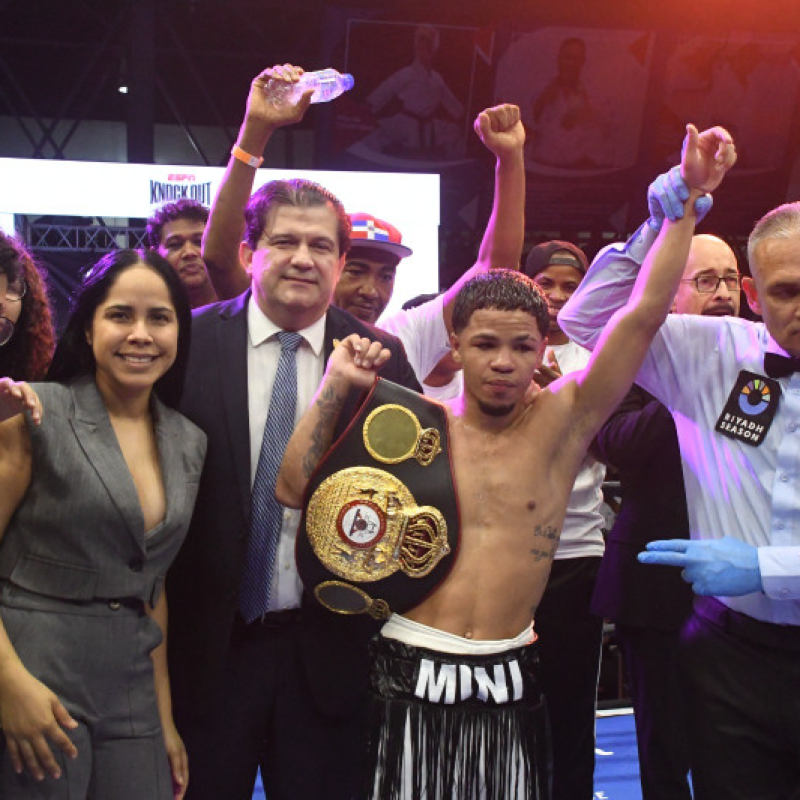 Erick “Mini PacMan” Rosa se convierte en el nuevo campeón mundial ...