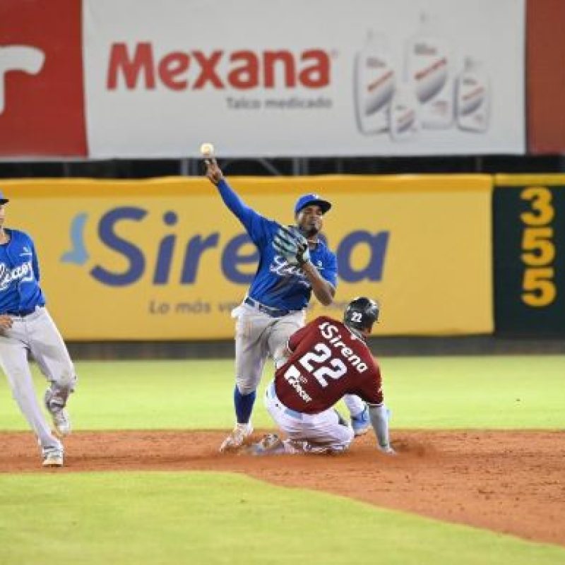 Licey, Aguilas y Toros ganan en el torneo de beisbol profesional RD
