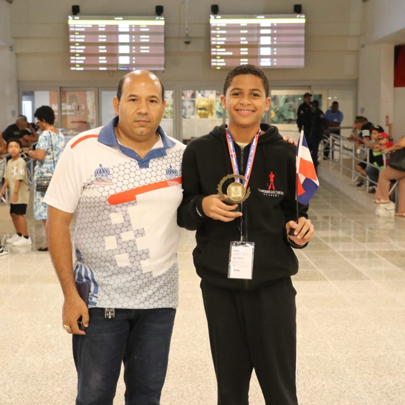 Oro Ángel Sebastián Lara Santos del Colegio San pio X Categoría Sub-13 Absoluta.