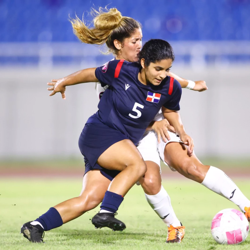 República Dominicana choca ante Panamá