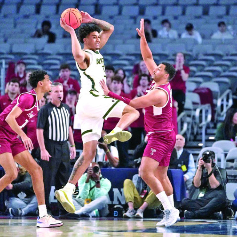 Yaxel Lendeborg brilla en el básquet de la NCAA.